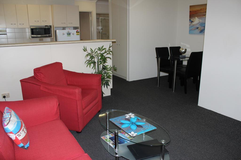 Beaches Serviced Aparthotel 4*