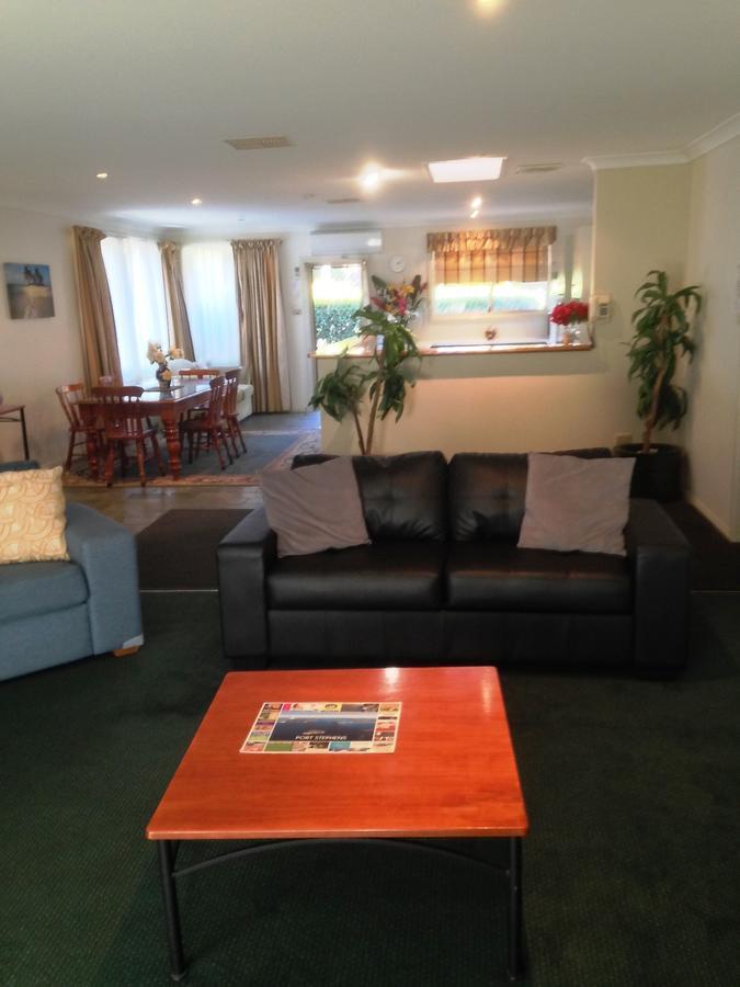 Beaches Serviced Aparthotel 4*